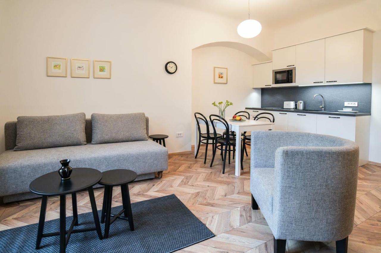 Vila Selena Ljubljana Luaran gambar