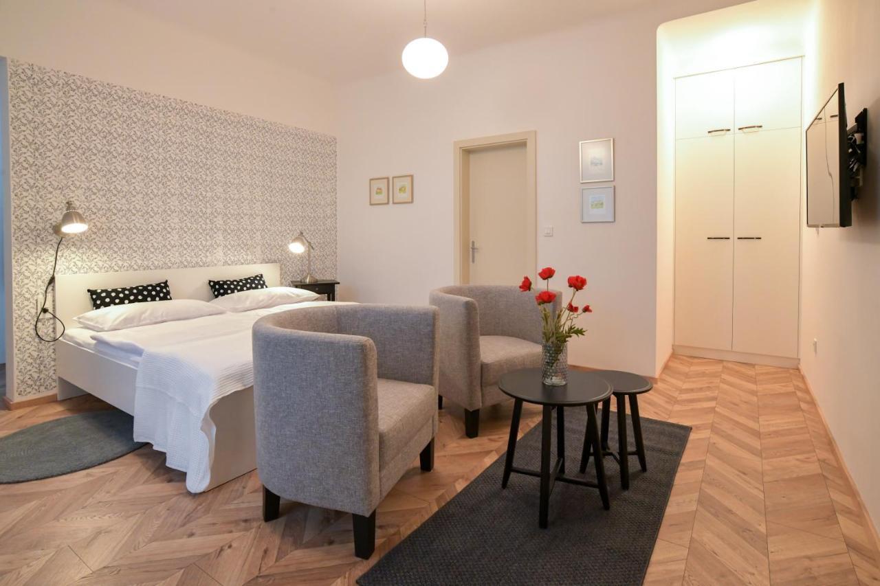 Vila Selena Ljubljana Luaran gambar